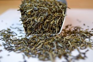 Thé Vert Bio Nature de Chine Yunnan Colline Argentée par L'Artisanes Thés Cafés à Saint-Quentin
